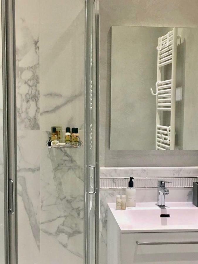 Booking Florencja Zewnętrze zdjęcie
