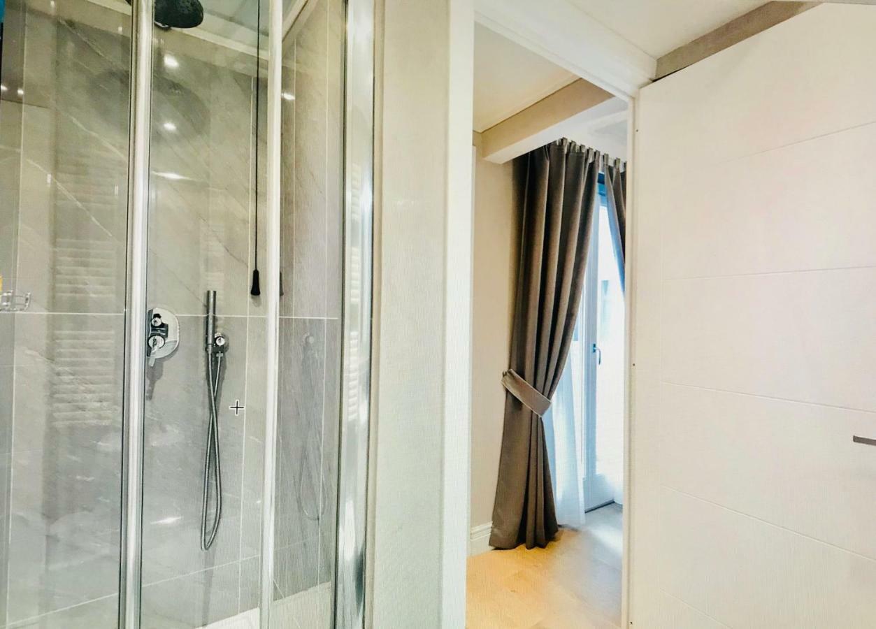 Booking Florencja Zewnętrze zdjęcie
